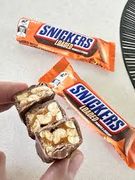 Snickers - LOADED - Lots Of Peanuts & Caramel (Australian)